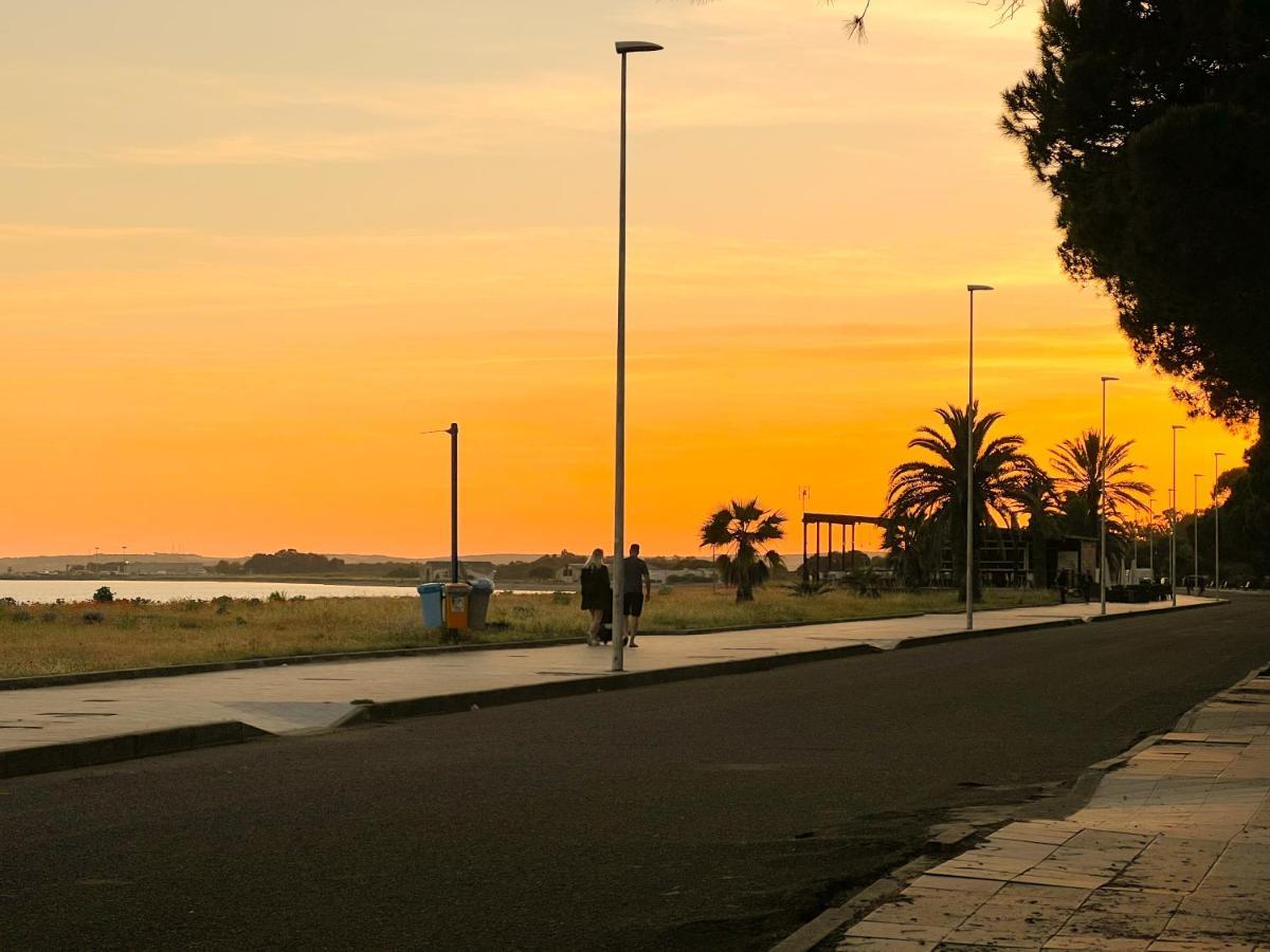 A Serenai - Elegante Appartamento In Centro Oristano Extérieur photo