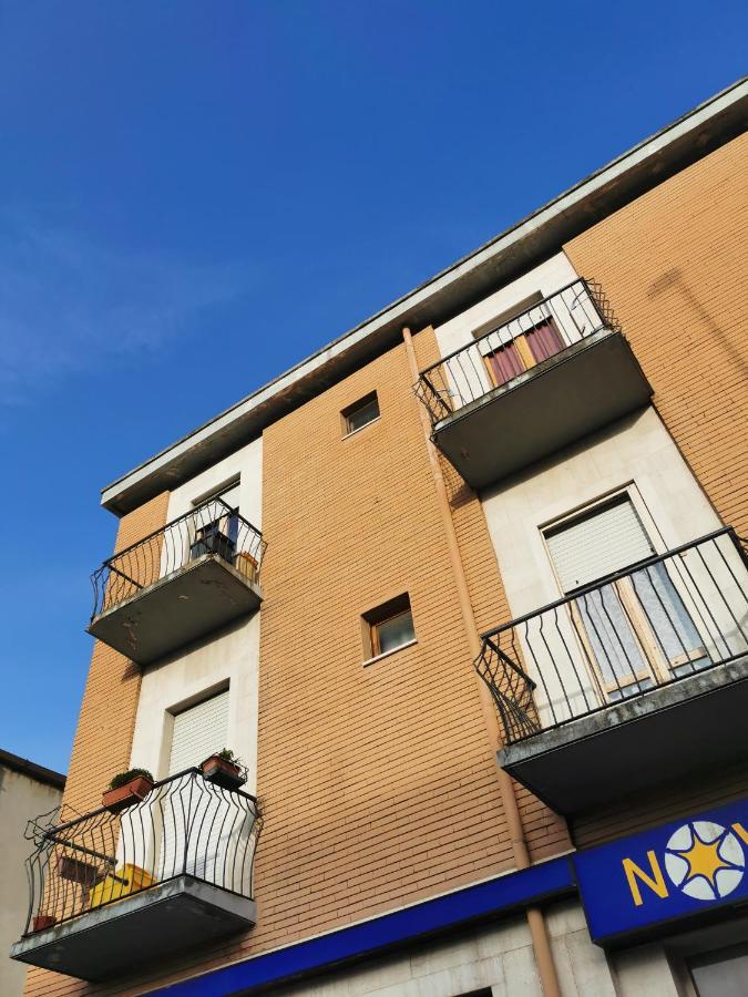 A Serenai - Elegante Appartamento In Centro Oristano Extérieur photo